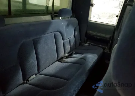 1997 Chevrolet Gmt-400 K1500 z USA, uszkodzony, nr VIN 2GCEK19R1V1202199